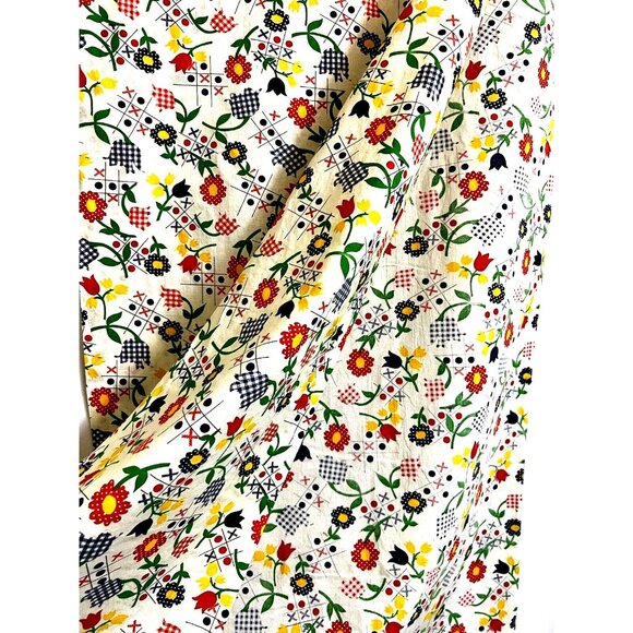XOX Floral Daisy Tulip Flower Fabric Small Print 2 Pcs. 44" W x 32" & 19" x 44" - Picture 9 of 11